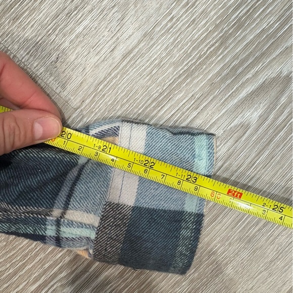 Woolrich Women’s Cotton Flannel Shirt sz L - Picture 11 of 11